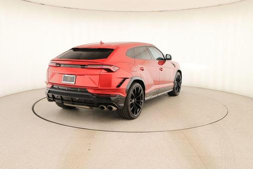 Rosso Efesto Metallic 2023 Lamborghini Urus S