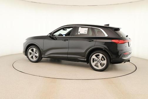 2025 Audi Q5 2.0T quattro Premium