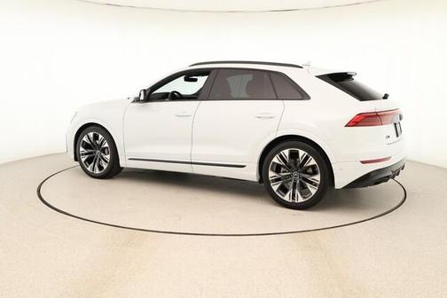 2025 Audi Q8 55 Premium