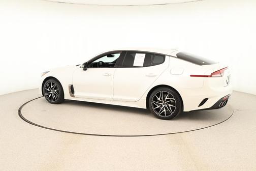 2023 Kia Stinger GT-Line