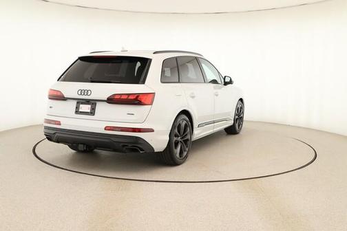 2026 Audi Q7 55 Prestige