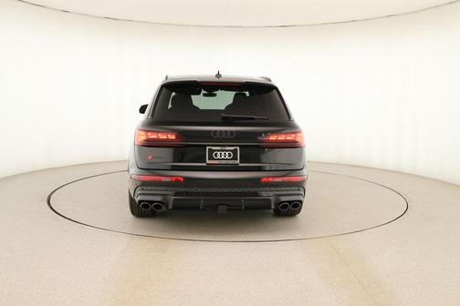 2026 Audi SQ7 4.0T Premium Plus