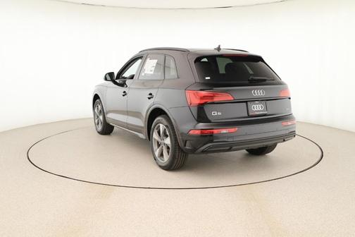 2025 Audi Q5 40 Premium