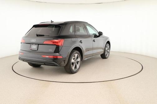 2025 Audi Q5 40 Premium