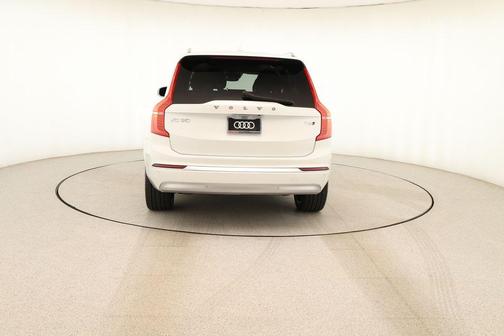 2022 Volvo XC90 T6 Inscription 7 Passenger