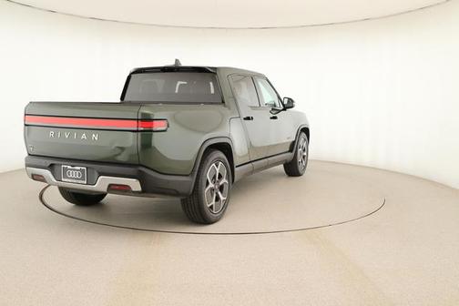 2024 Rivian R1T Adventure Package