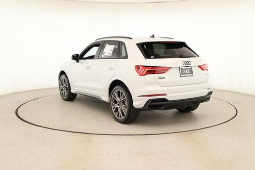 2025 Audi Q3 45 S line Premium