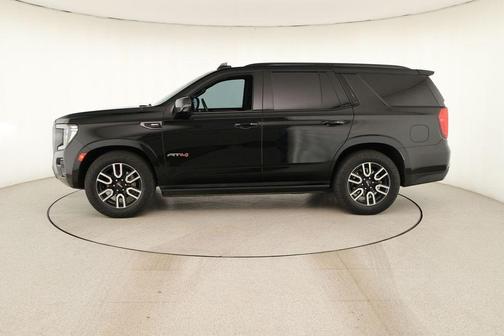 Onyx Black 2024 GMC Yukon AT4