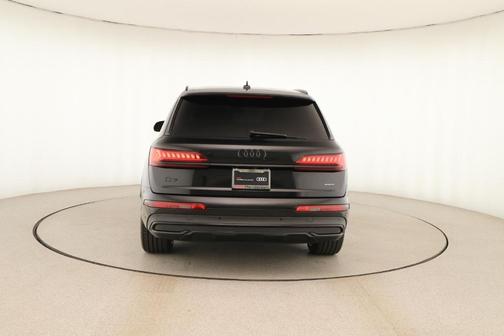 2022 Audi Q7 55 Prestige