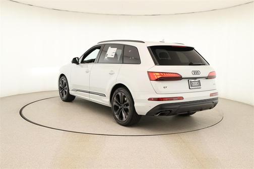 2026 Audi Q7 55 Premium Plus