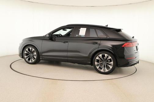2025 Audi Q8 55 Premium