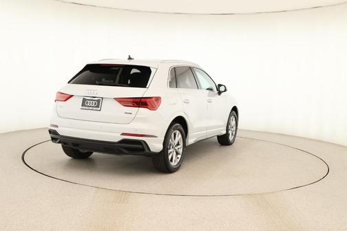 2025 Audi Q3 45 S line Premium