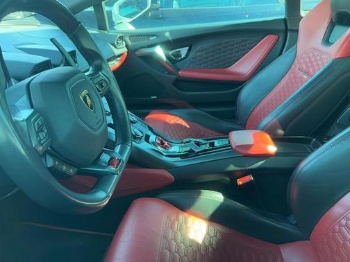 2018 Lamborghini Huracan LP580-2