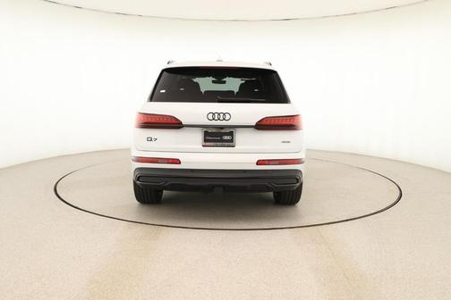 2023 Audi Q7 55 Premium Plus