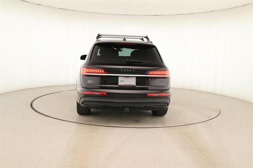 2021 Audi Q7 55 Premium Plus