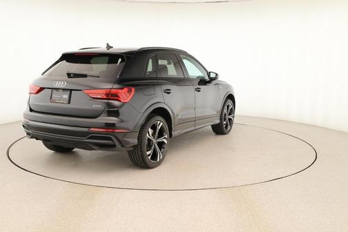 2024 Audi Q3 45 S line Premium