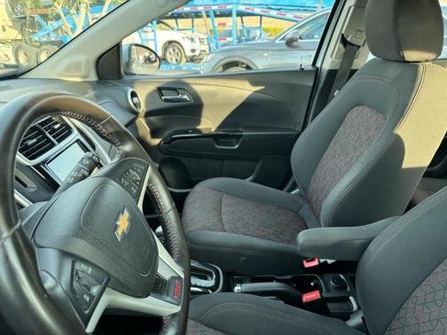 2017 Chevrolet Sonic LT