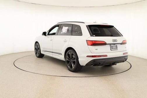 2026 Audi Q7 55 Premium Plus