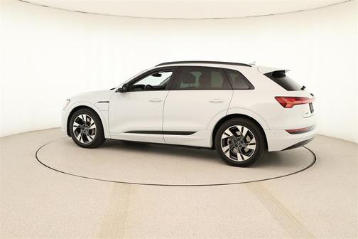 2022 Audi e-tron Premium