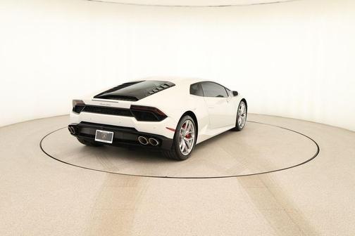 Bianco 2019 Lamborghini Huracan LP580-2