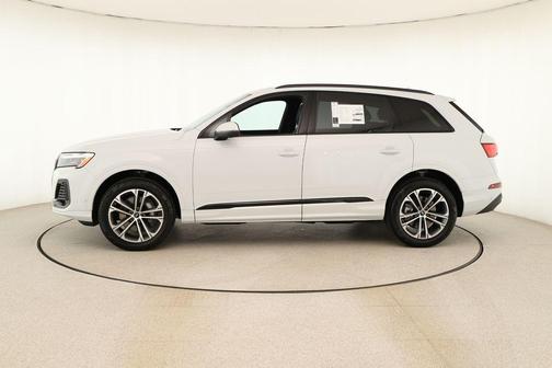 2026 Audi Q7 45 Premium