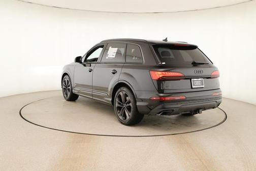 2026 Audi Q7 55 Premium Plus