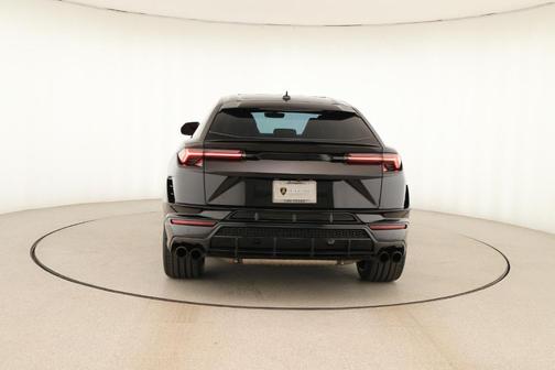 2024 Lamborghini Urus S