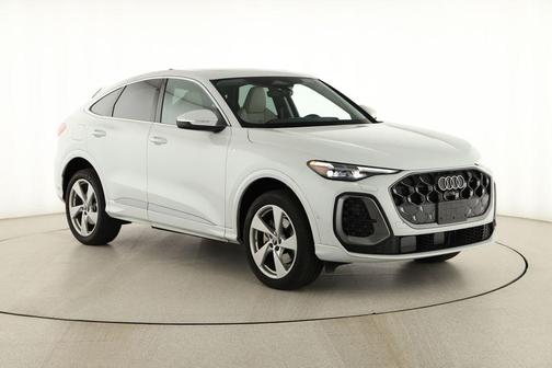 Glacier White Metallic 2025 Audi Q5 2.0T Premium