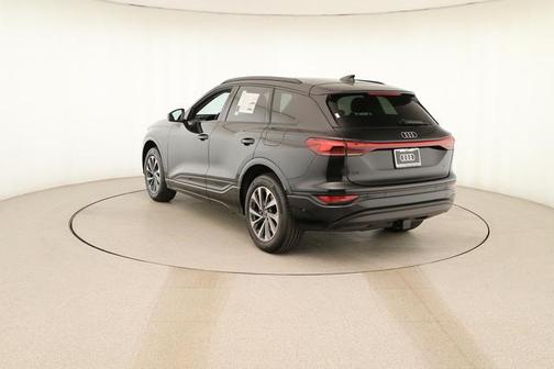 2025 Audi Q6 e-tron Premium