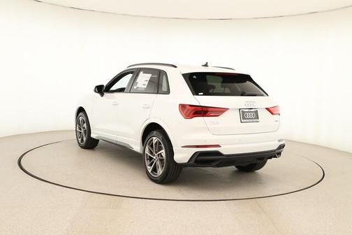2025 Audi Q3 45 S line Premium