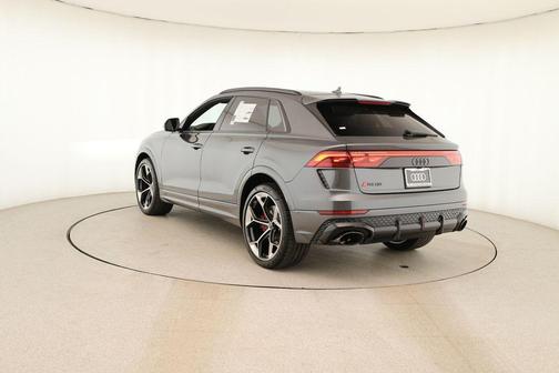 Daytona Gray Pearl Effect 2026 Audi RS Q8 4.0T quattro