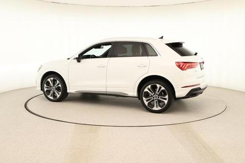 2021 Audi Q3 45 S line Premium