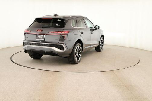 Daytona Gray Pearl 2026 Audi Q3 S line