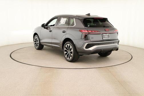 Daytona Gray Pearl 2026 Audi Q3 S line