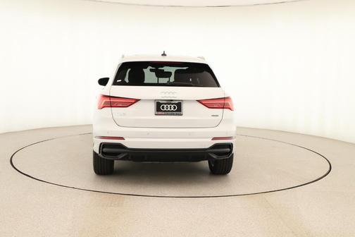 2025 Audi Q3 45 S line Premium