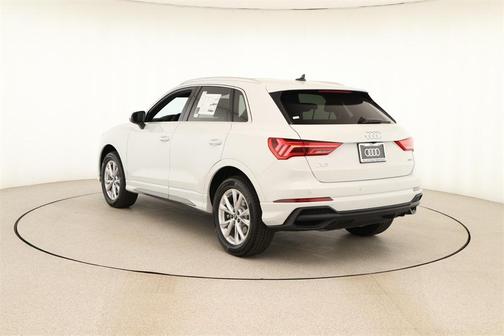 2025 Audi Q3 45 S line Premium