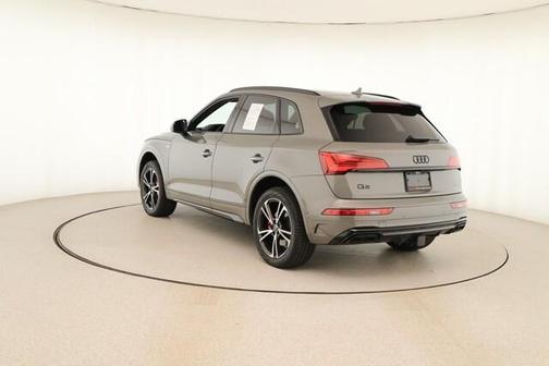 2025 Audi Q5 45 S line quattro Premium