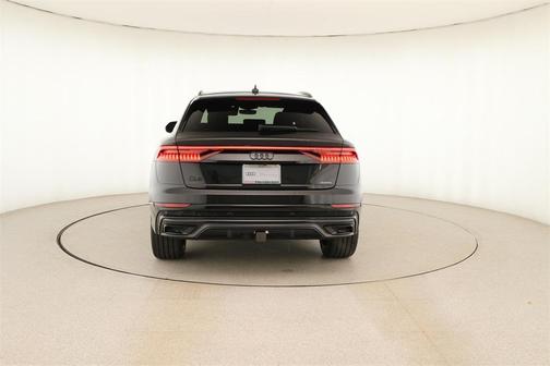 2023 Audi Q8 55 Premium Plus