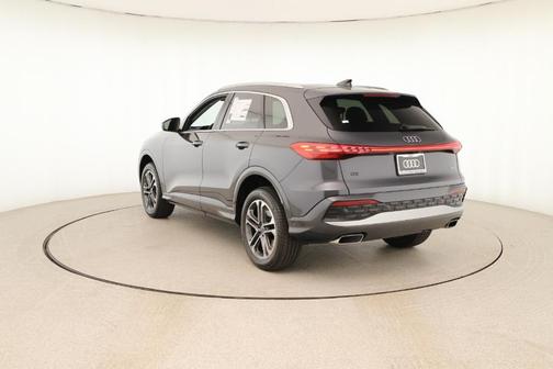 2025 Audi Q5 2.0T quattro Premium