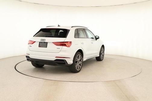 2025 Audi Q3 45 S line Premium