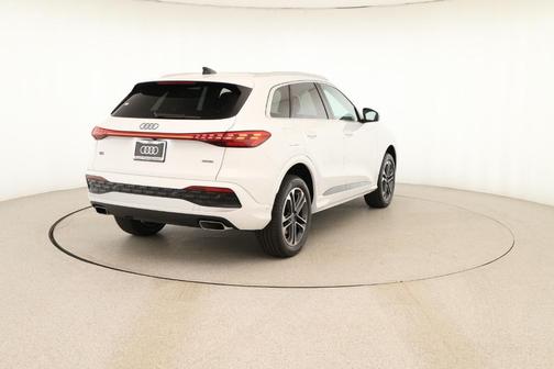 2025 Audi Q5 2.0T quattro Premium