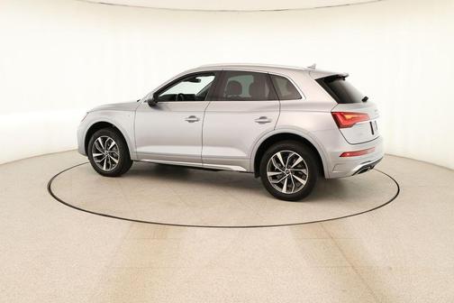 Florett Silver Metallic 2023 Audi Q5 45 S line quattro Premium