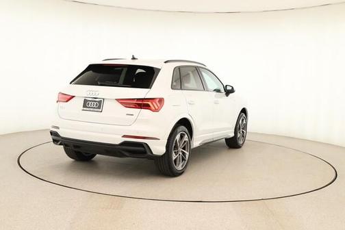 2025 Audi Q3 45 S line Premium