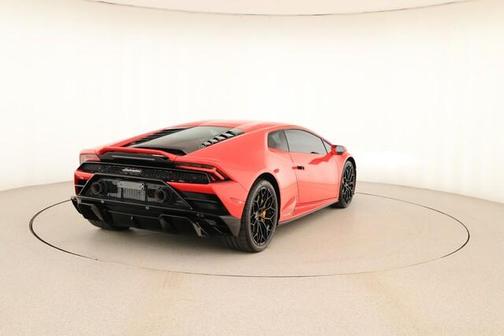 2022 Lamborghini Huracan EVO Base
