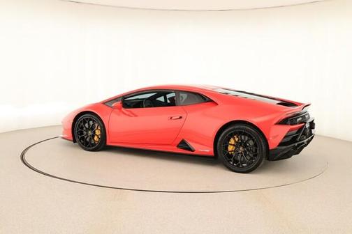 2022 Lamborghini Huracan EVO Base