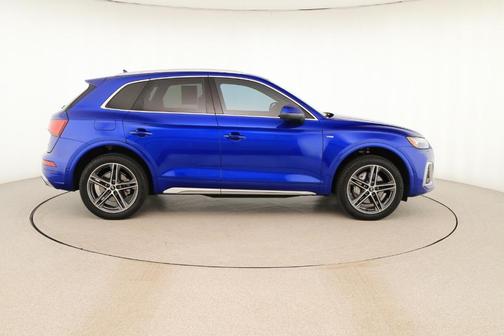 2022 Audi Q5 e 55 S line quattro Premium