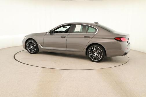 2022 BMW 540 i