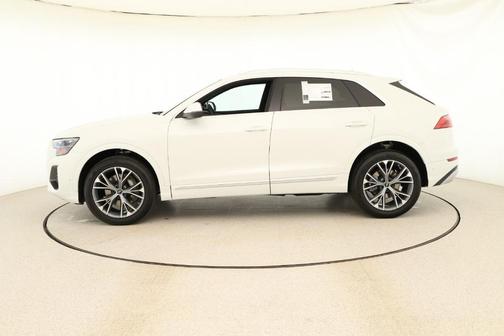 2025 Audi Q8 55 Premium