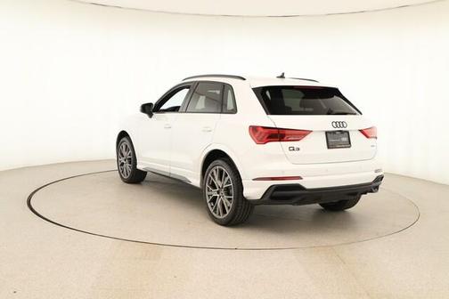 2025 Audi Q3 45 S line Premium