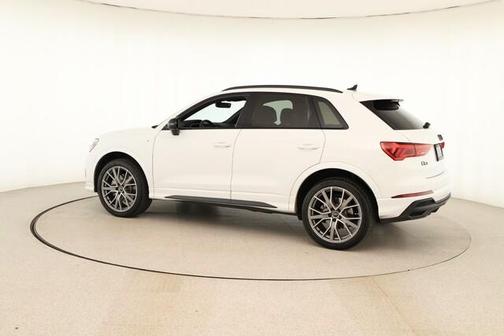 2025 Audi Q3 45 S line Premium
